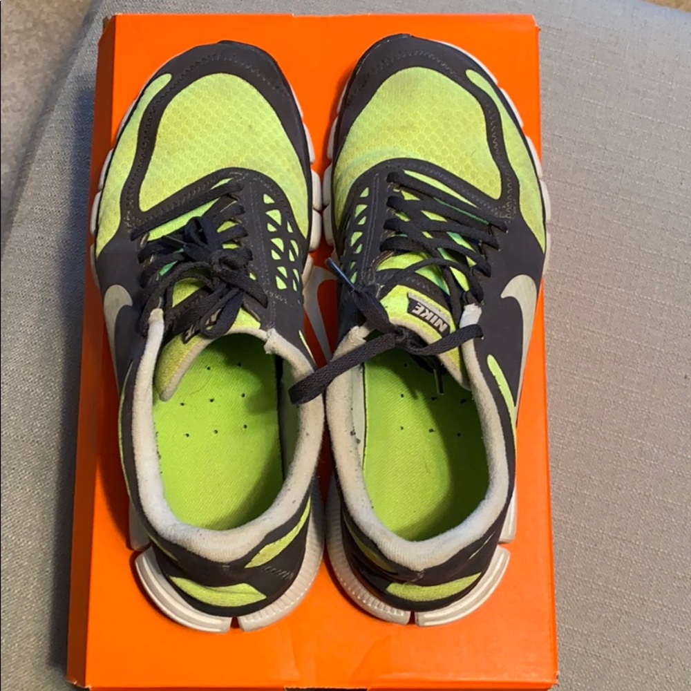 Nike men’s size 10.5 sneakers